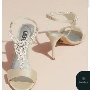 WOMENS CRYSTALS AND PEARLS VAMP T-STRAP SATIN HEELS IN SIZE 8.5